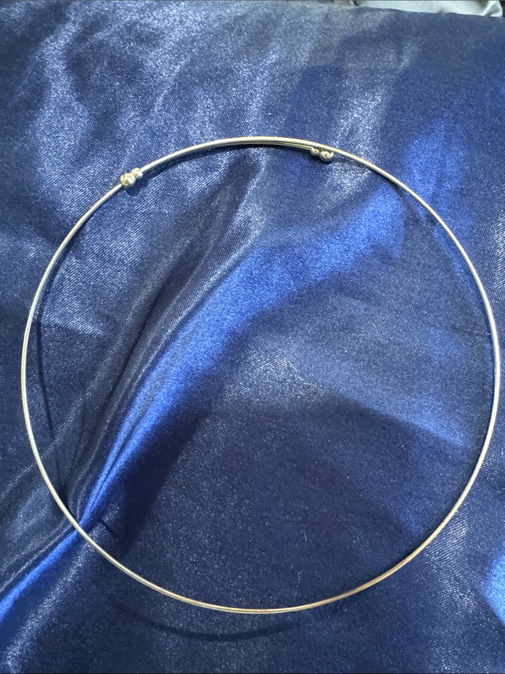 Elegant Silver Choker Necklace - Minimal Hoop Collar